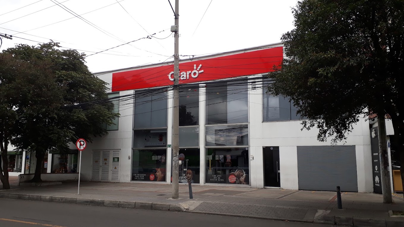 Claro cerca de Calusa