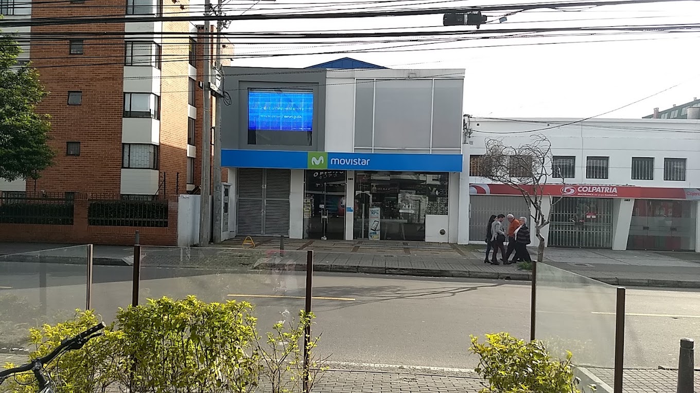 Movistar cerca de Calusa